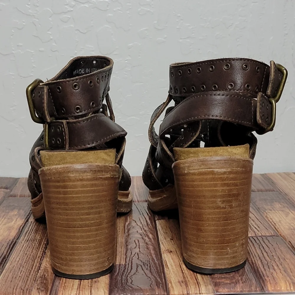 AREA FORTE  Stacked Strappy Buckle Heel 39
